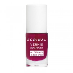 Plum nail polish ECRINAL