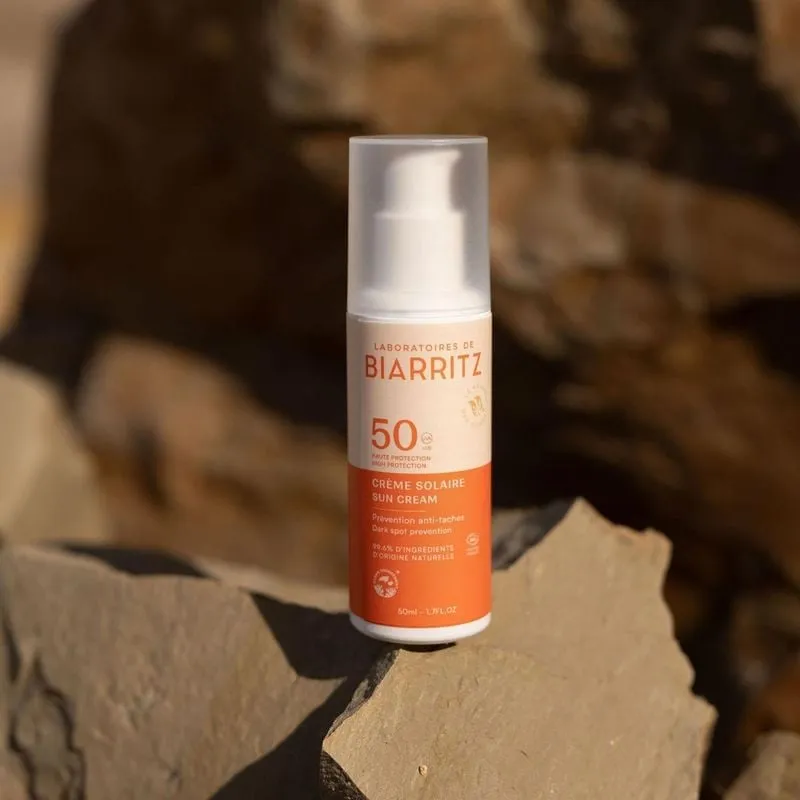 LABORATOIRES DE BIARRITZ - Crème Solaire Visage SPF50 : Prévient l'apparition des taches - 50ml