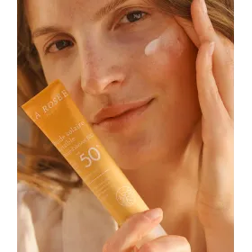 La Rosée Invisible Sunscreen SPF 50+ | Hydrates & Protects Skin